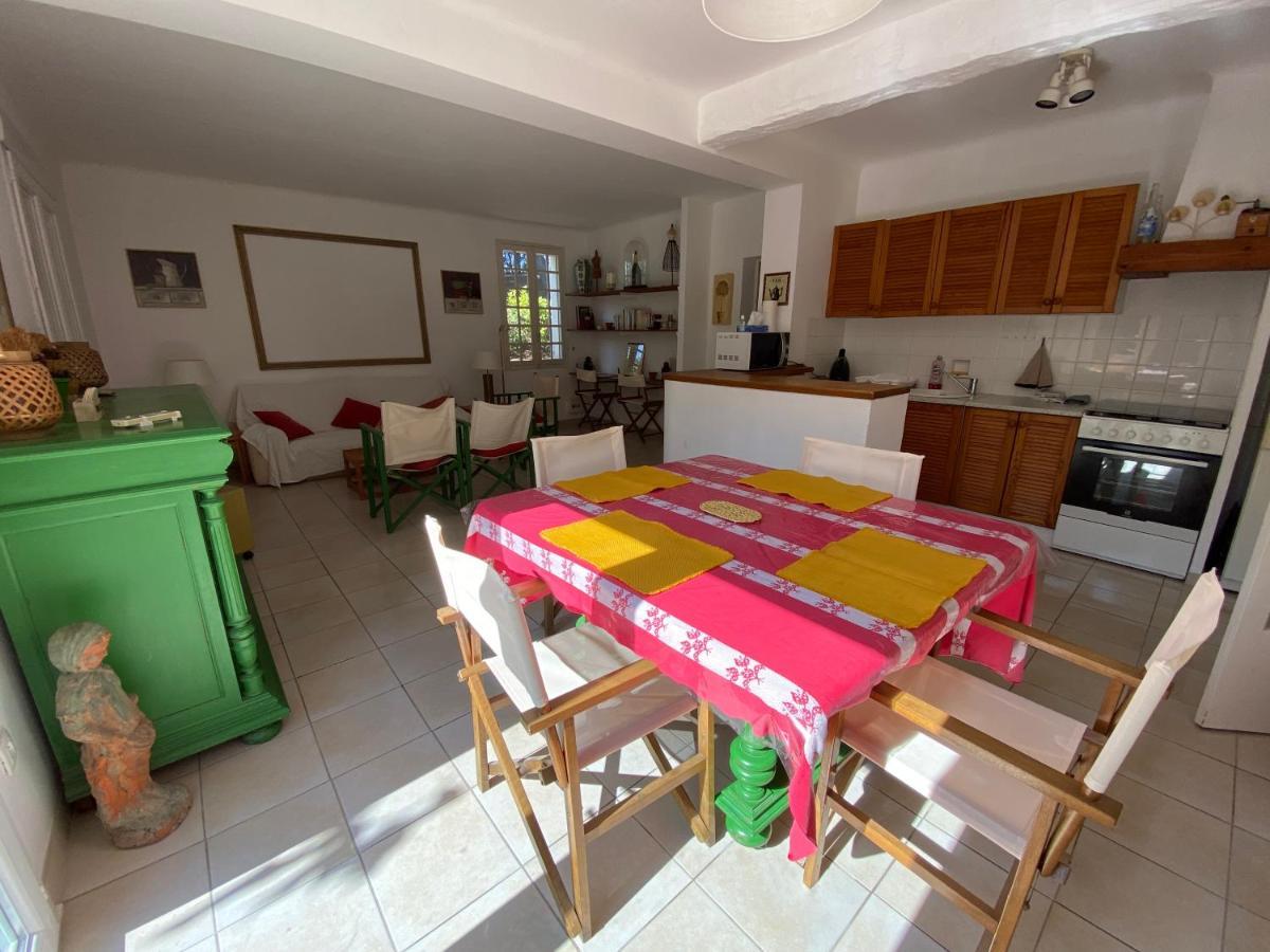 Maison Climatisee, 3 Chambres, 2 Etoiles, Tout Confort Noves Exterior photo